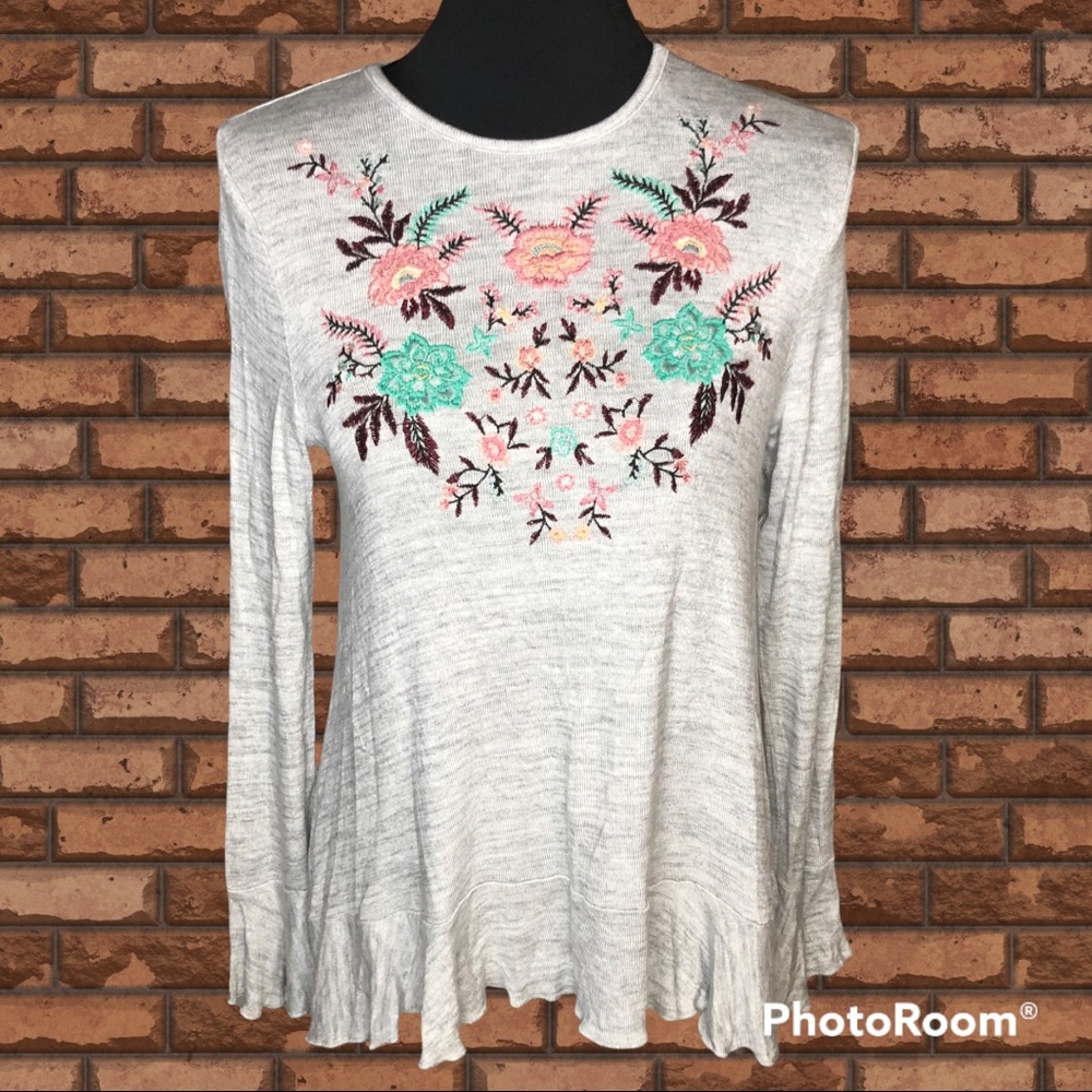 Altar’d State Gray Floral Embroidered Top Long Sleeve Ruffle Hem Sleeve Small